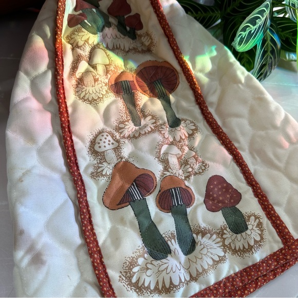 VTG MCM Retro 70s Merry Mushroom Quilted Bread Bag - Picture 2 of 6